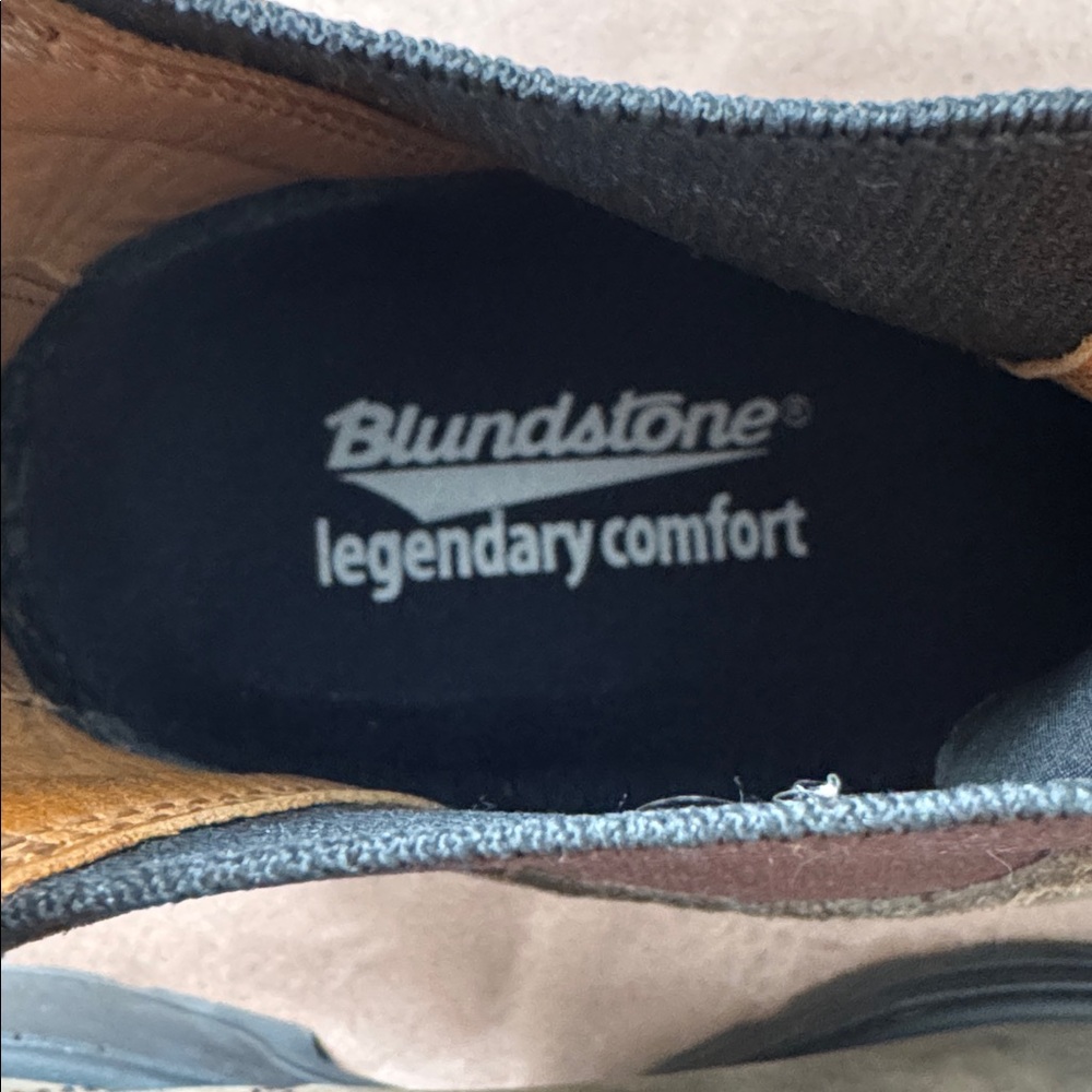 BLUNDSTONE CHELSEA SLIP ON BOOT USW 9.5 - Picture 6 of 9